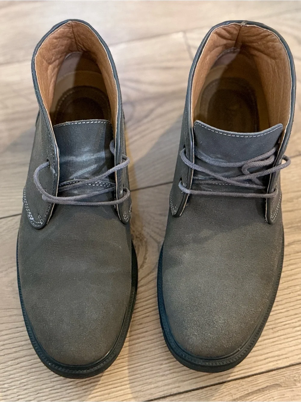 G.H. Bass & Co. Radley Gray Suede Chukka Boots